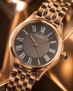 Seiko Rosegold Sapphire Petite Cabochon Crown 29mm