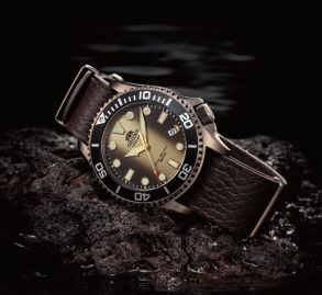 Orient 70th Anniversary Limited Edition (2500 pieces worldwide) Automatic RA-AC0K05G