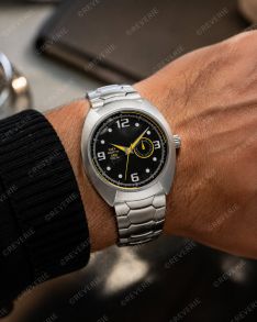Inex Sølvfarvet Black A69282S5KV