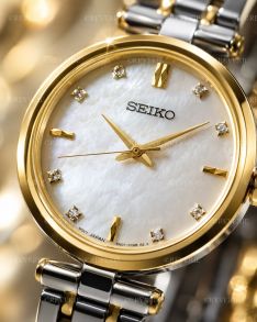 Seiko 8 Diamonds Two-Tone Sapphire Mother-of-Pearl Ladies 29mm