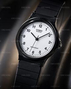 Casio Mini Classic Black White 34mm