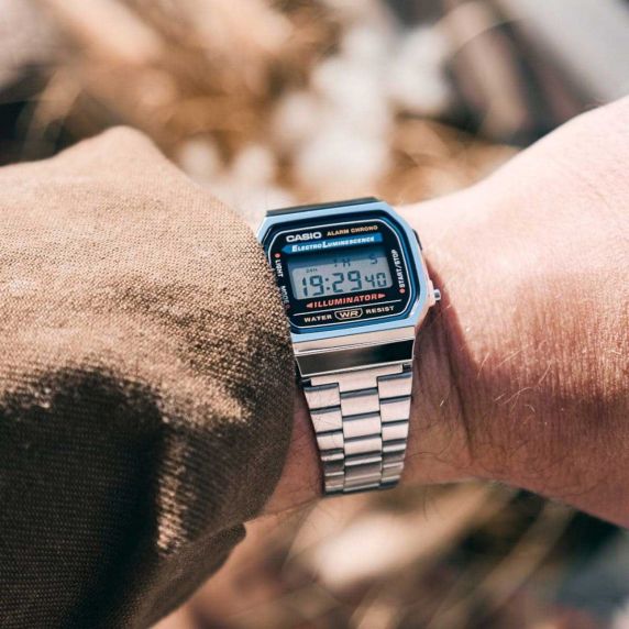 Casio A168WA-1 - Retrour i rustfrit stål med digitalt display