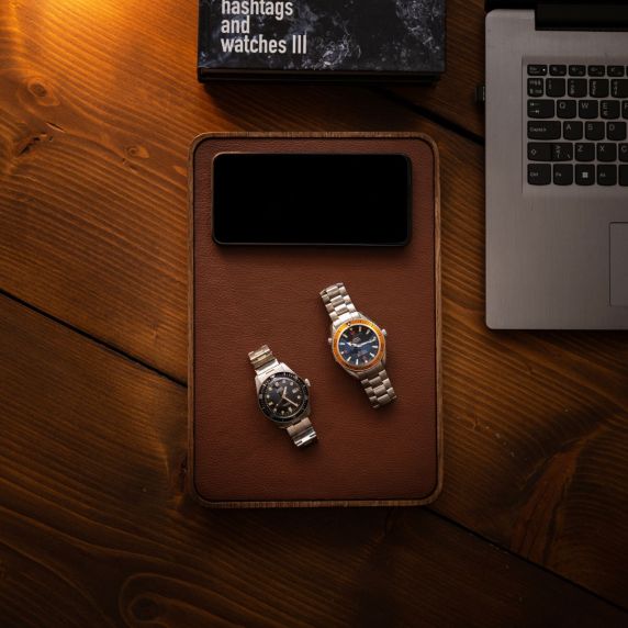 Morelund Tray in Dark Wood/Cognac Leather MO6102