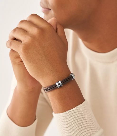 Fossil Leather Essentials JF04133040