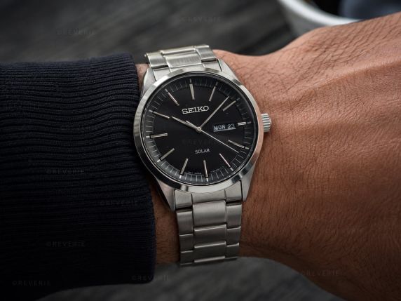Seiko Solar Sapphire SNE527P1